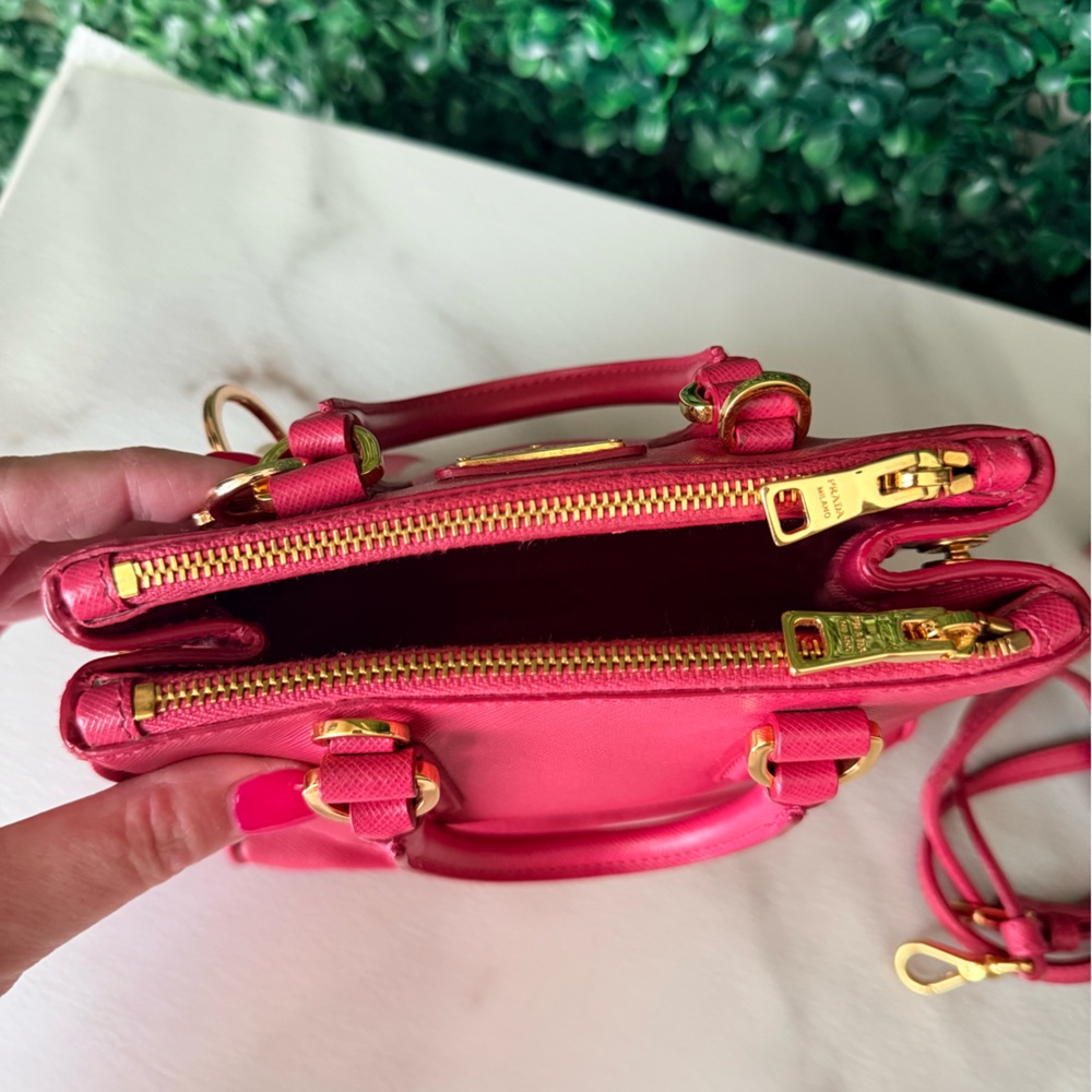 Prada Pink Saffiano Leather Micro Galleria Crossbody Bag Authentic - Picture 7 of 11